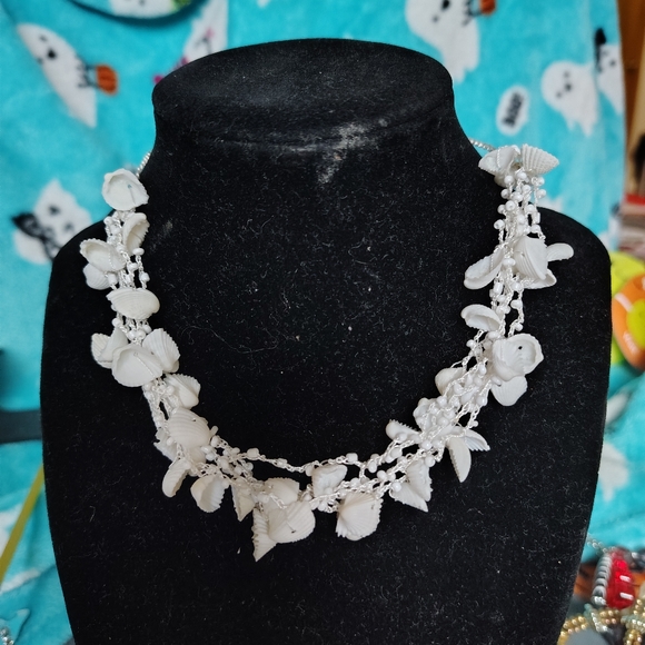 Hand Crafted Jewelry - White shell necklace